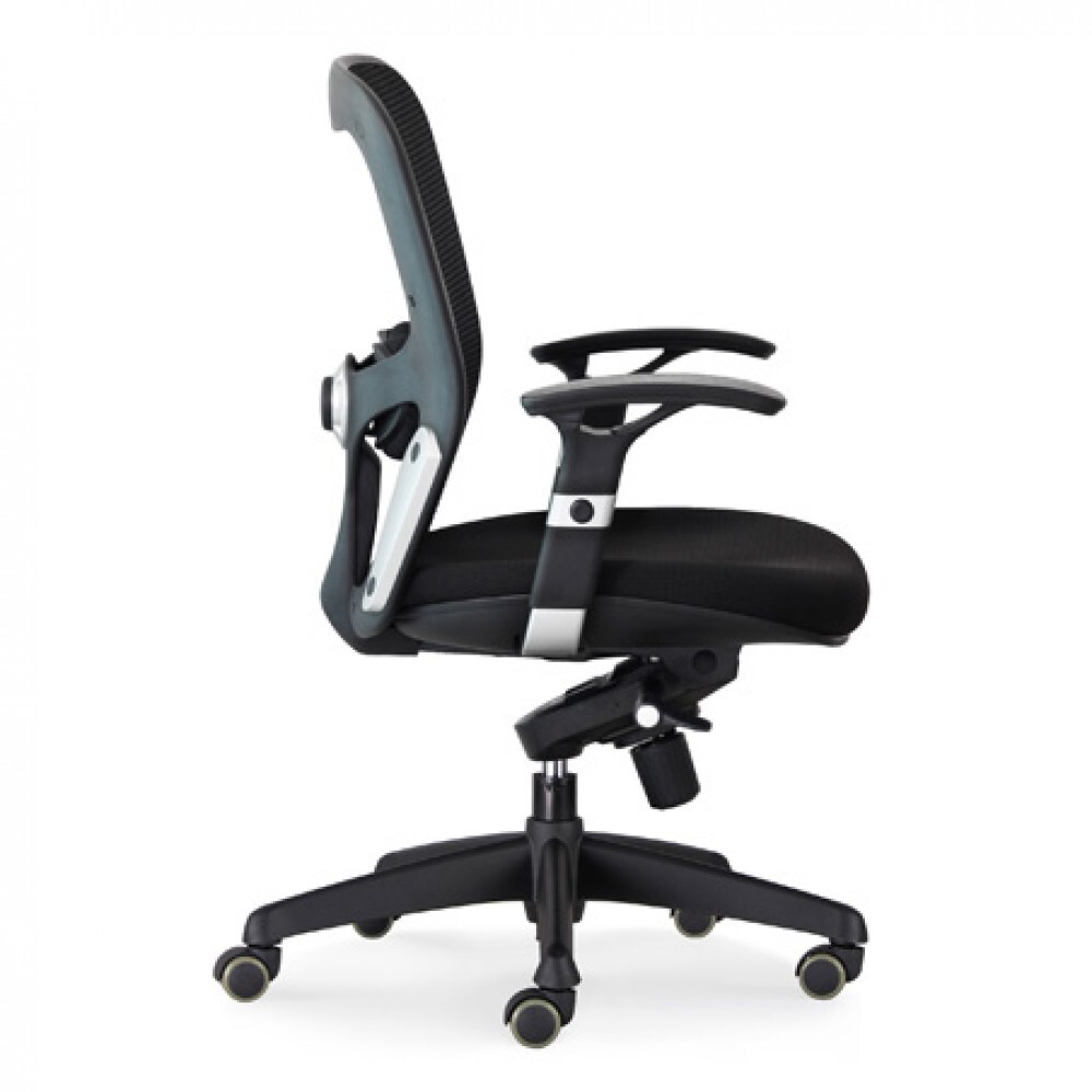 WM E Mesh Chair Side View